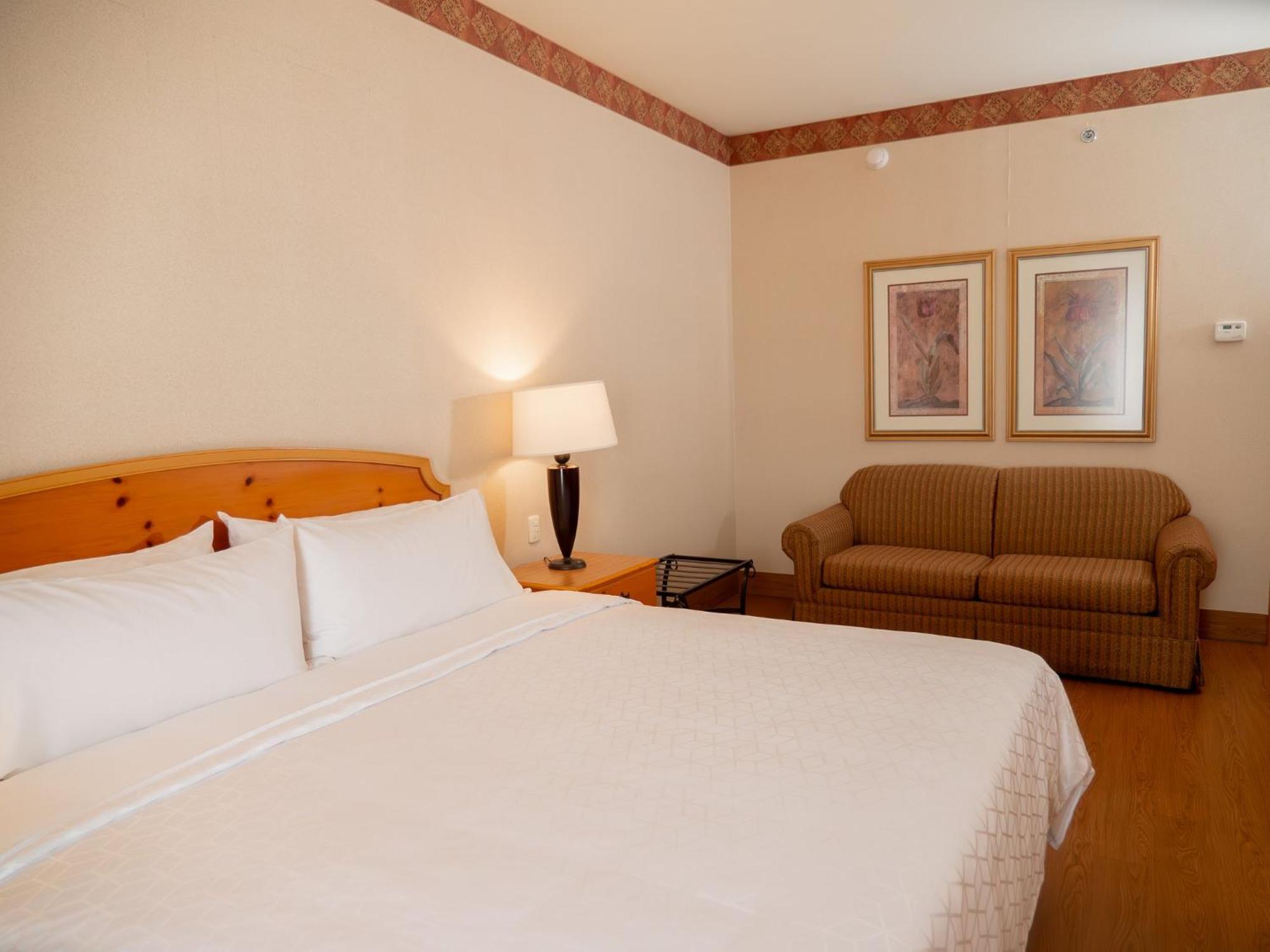 Holiday Inn Express Silao-Aeropuerto Bajio By Ihg Exterior foto